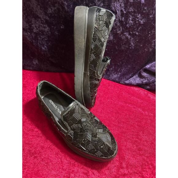 Donald/Pliner Women’s Blk Beaded Loafer Casual Slip-on Shoe - Picture 3 of 12